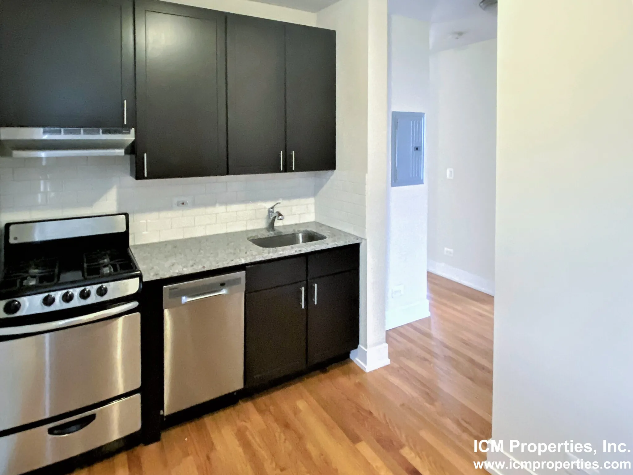617 W Melrose St, , 60657, USA 60657-unit#617-A3-Chicago-IL