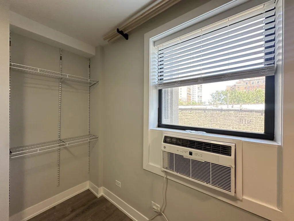 505 W Belmont Ave, ,  60657, USA 60657-unit#4E-Chicago-IL