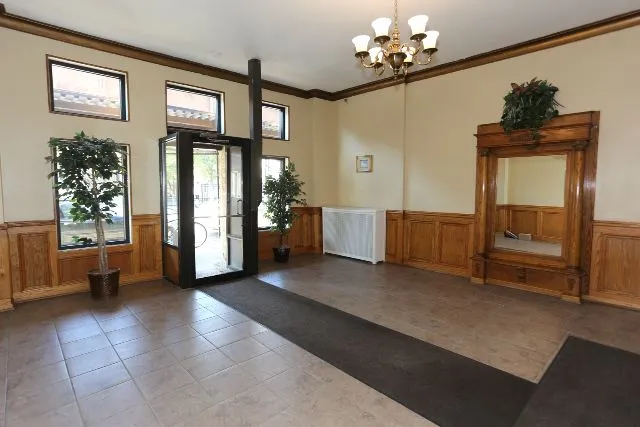 711 W Belmont Ave, ,  60657, USA 60657-unit#211-Chicago-IL
