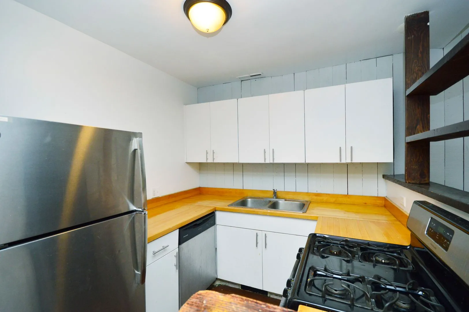 888 W Lill Ave, , 60614, USA 60614-unit#2F-Chicago-IL