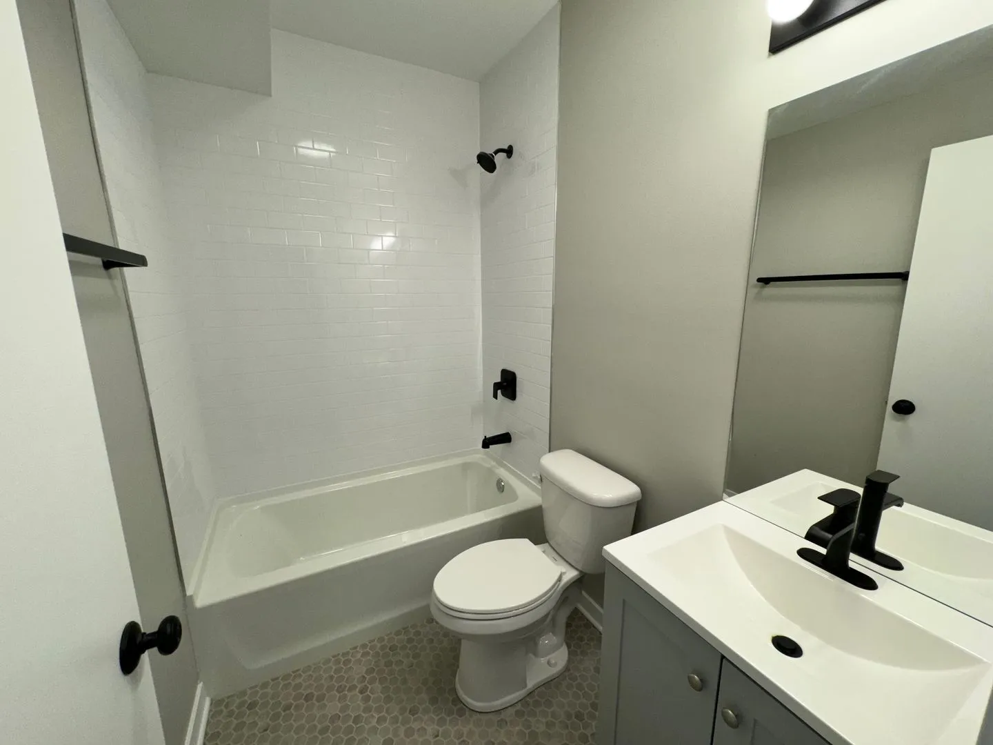 3051 W Leland Ave, , 60625, USA 60625-unit#306-Chicago-IL