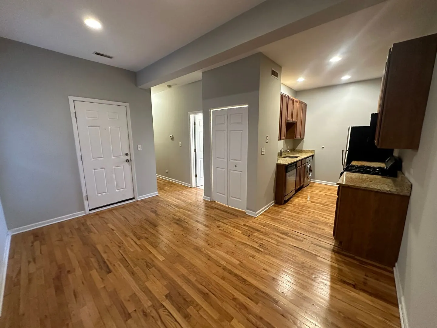 4722 N Bernard St, ,  60625, USA 60625-unit#2E-Chicago-IL