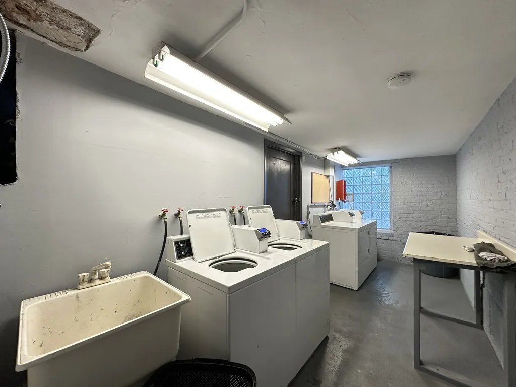 1050 W George St, ,  60657, USA 60657-unit#006-Chicago-IL