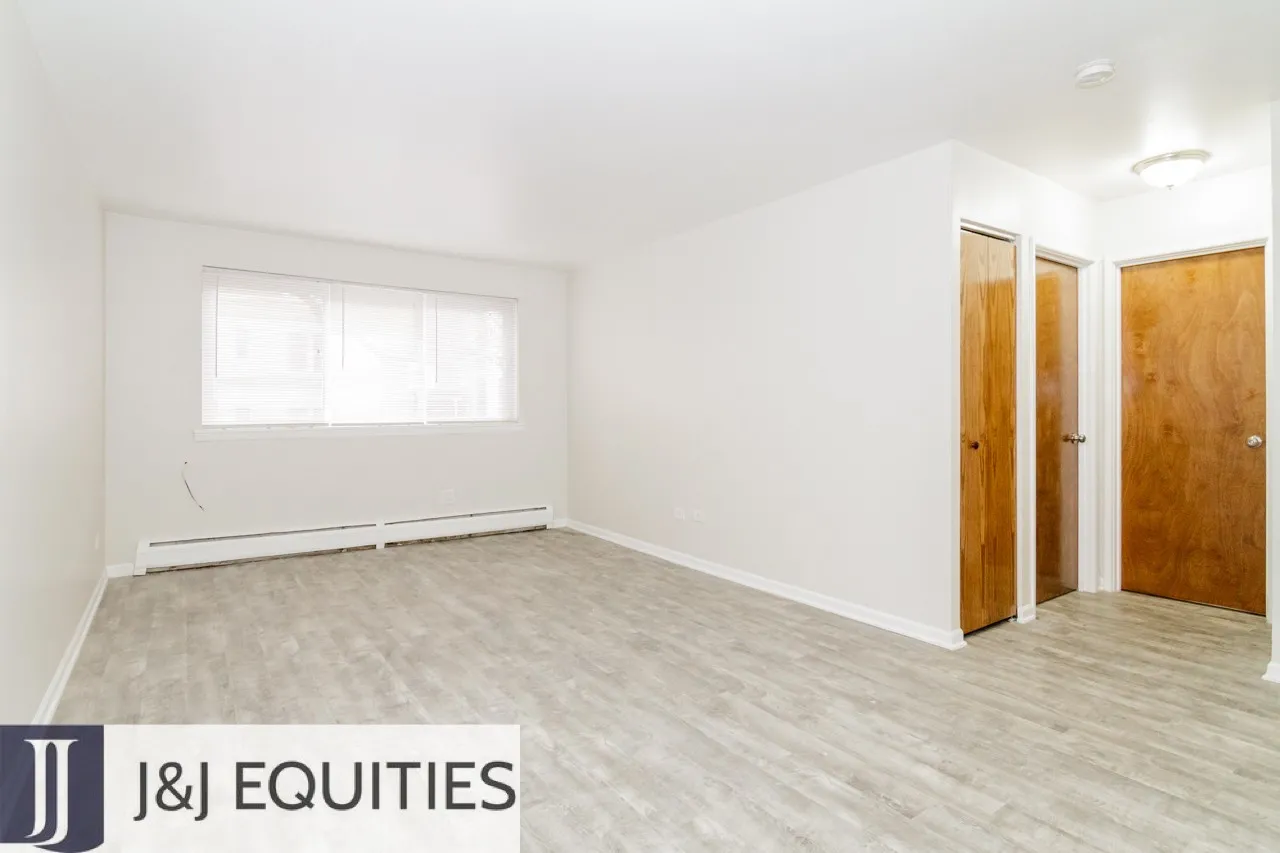 1040 W Hollywood Ave, , 60660, USA 60660-unit#102-Chicago-IL