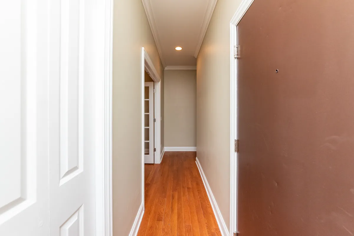 6217 S Kimbark Ave, ,  60637, USA 60637-unit#3S-Chicago-IL