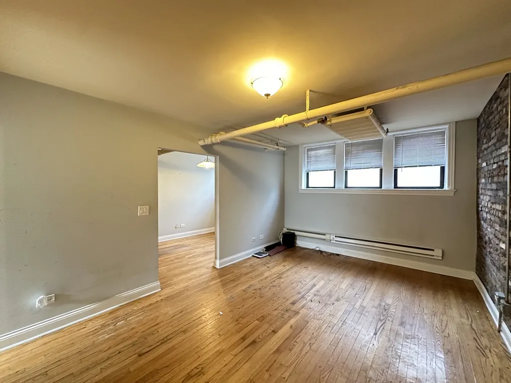 750 W Addison St, ,  60613, USA 60613-unit#G-Chicago-IL