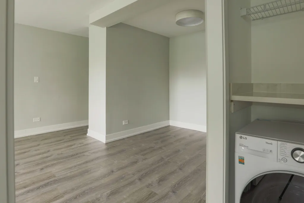 445 W Barry Ave, , 60657, USA 60657-unit#528-Chicago-IL