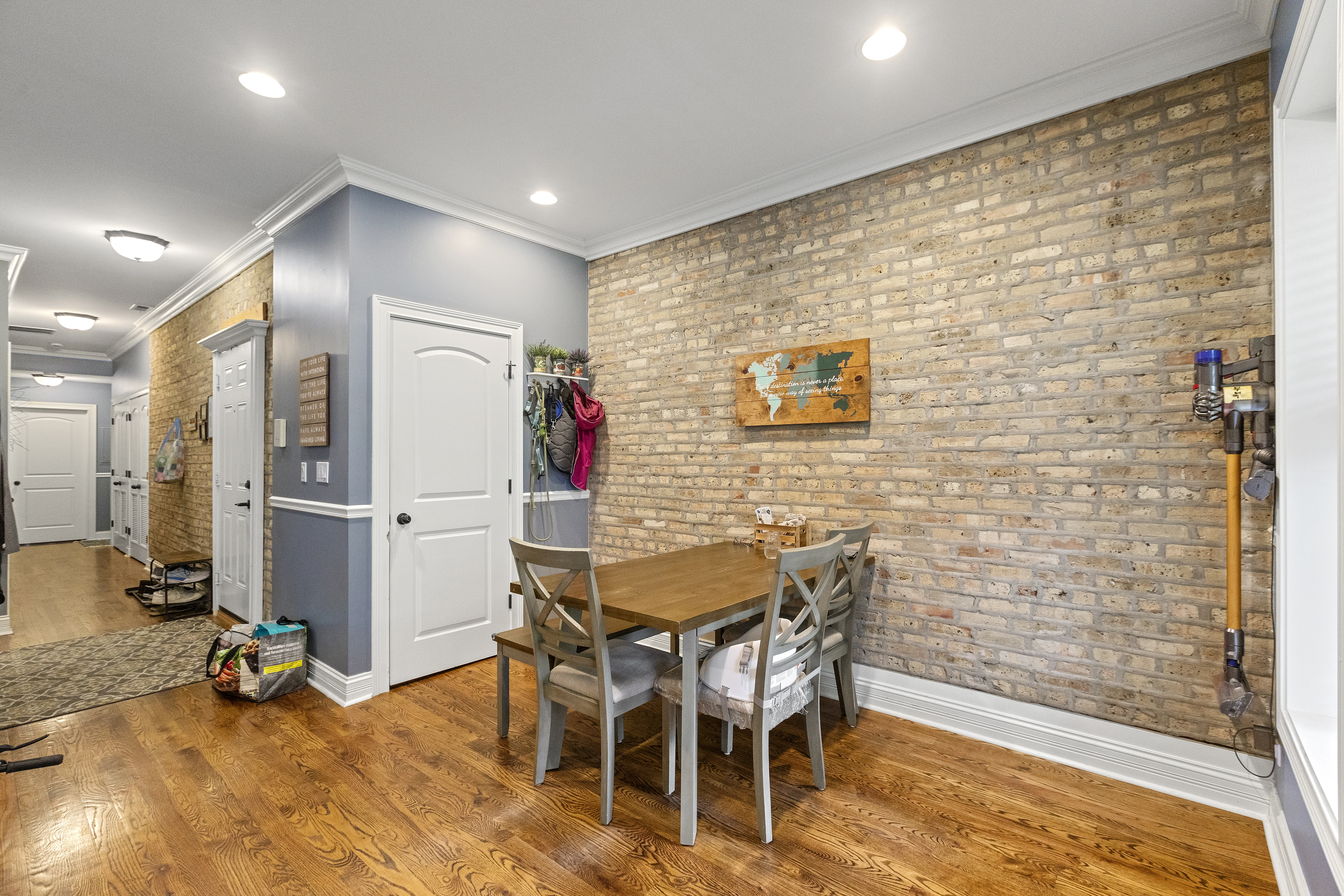 5219 N Winthrop Ave, ,  60640, USA 60640-unit#2N-Chicago-IL