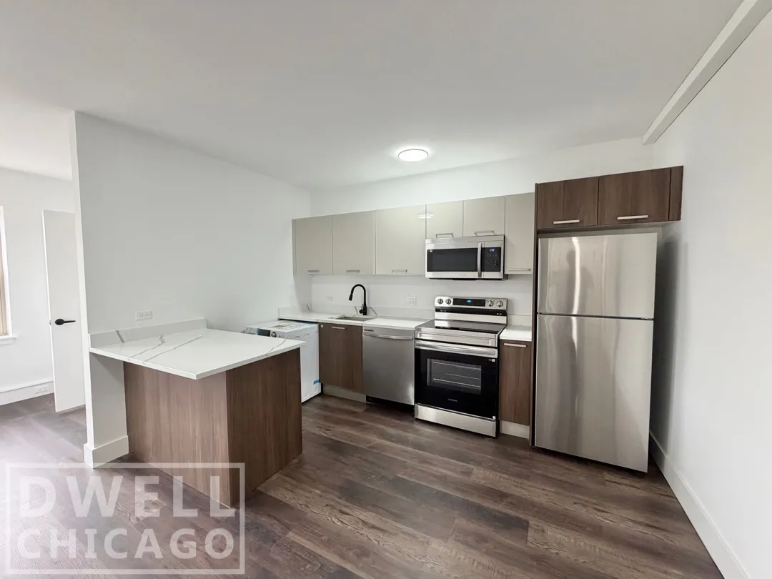 1553 W Hollywood Ave, ,  60660, USA 60660-unit#303-Chicago-IL