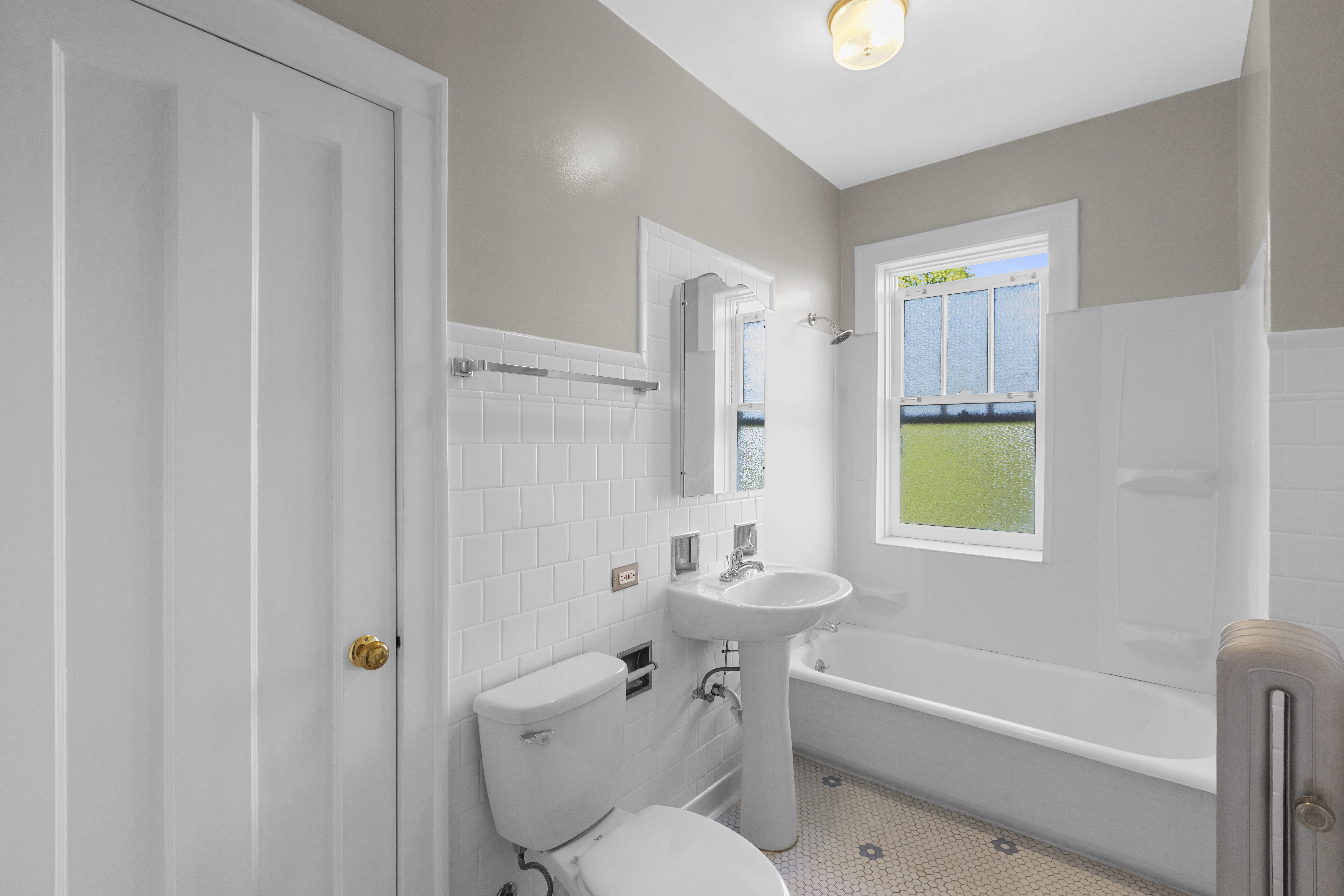 120 Custer Ave, Evanston, 60202, USA 60202-unit#3-Evanson-IL