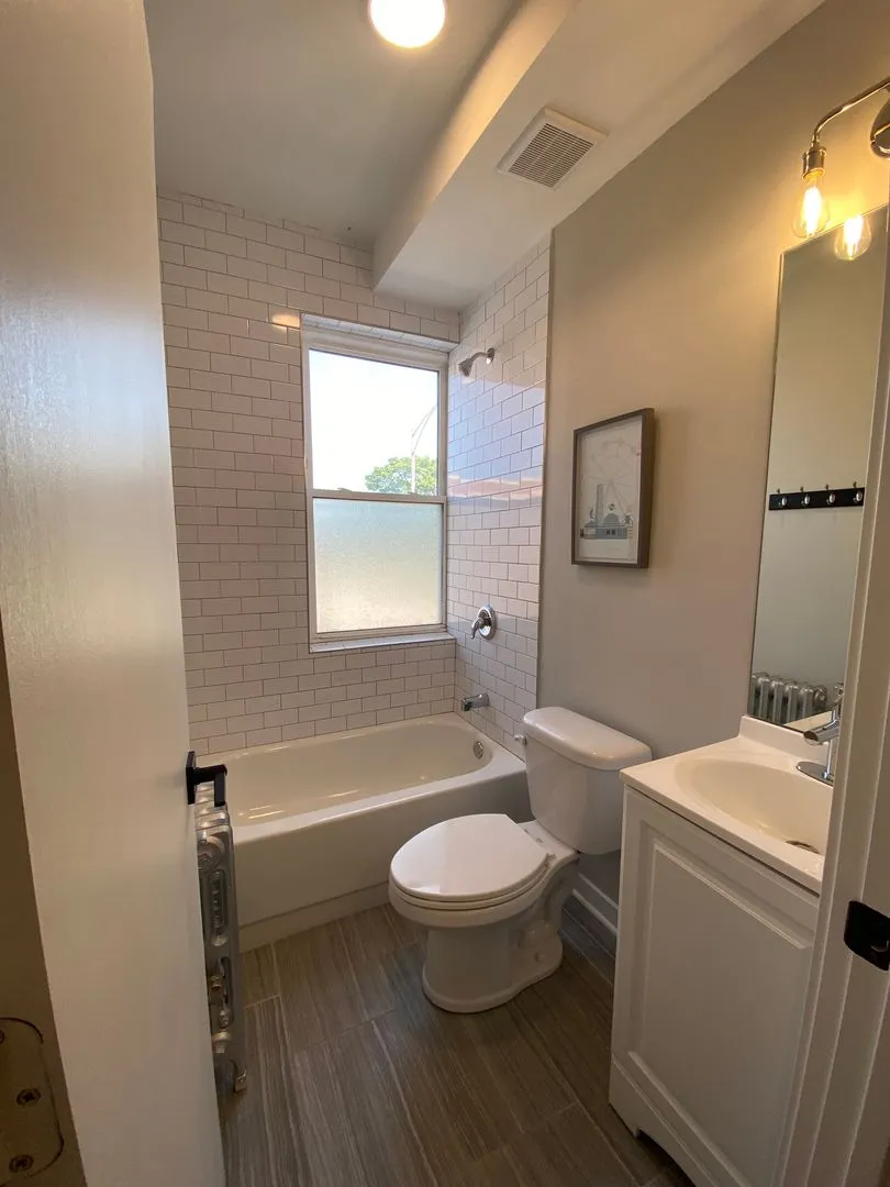 3250 N Pulaski Rd, , 60641, USA 60641-unit#316-Chicago-IL