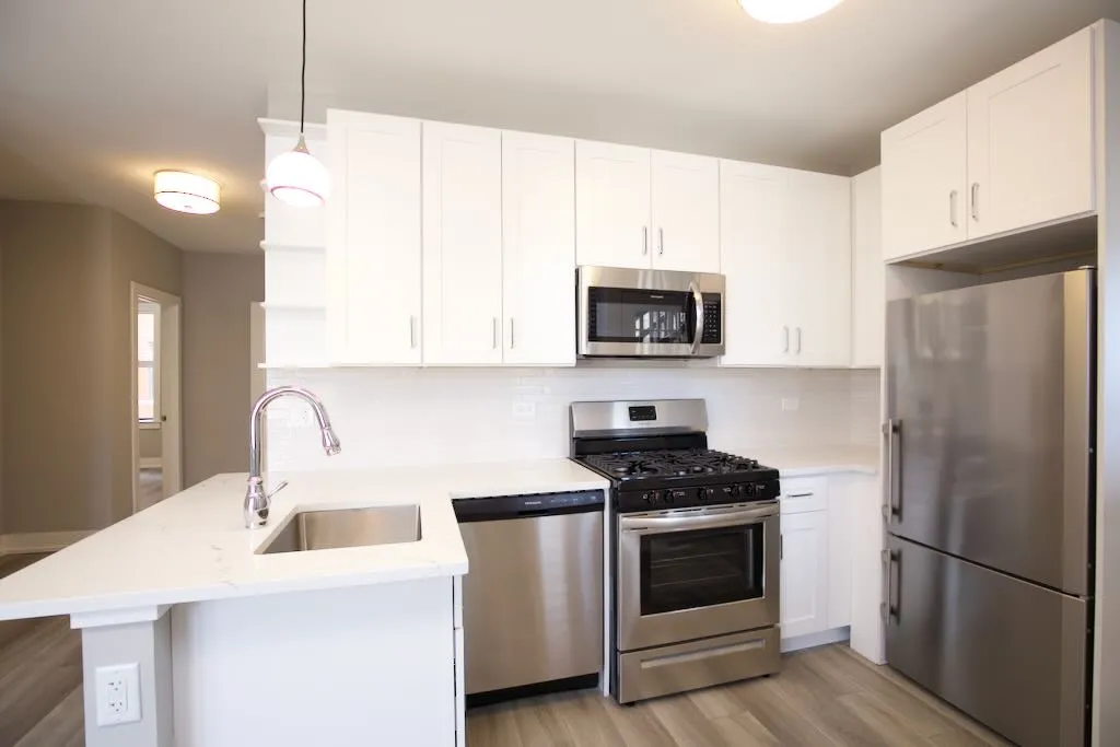 3943 N Janssen Ave, ,  60613, USA 60613-unit#2W-Chicago-IL
