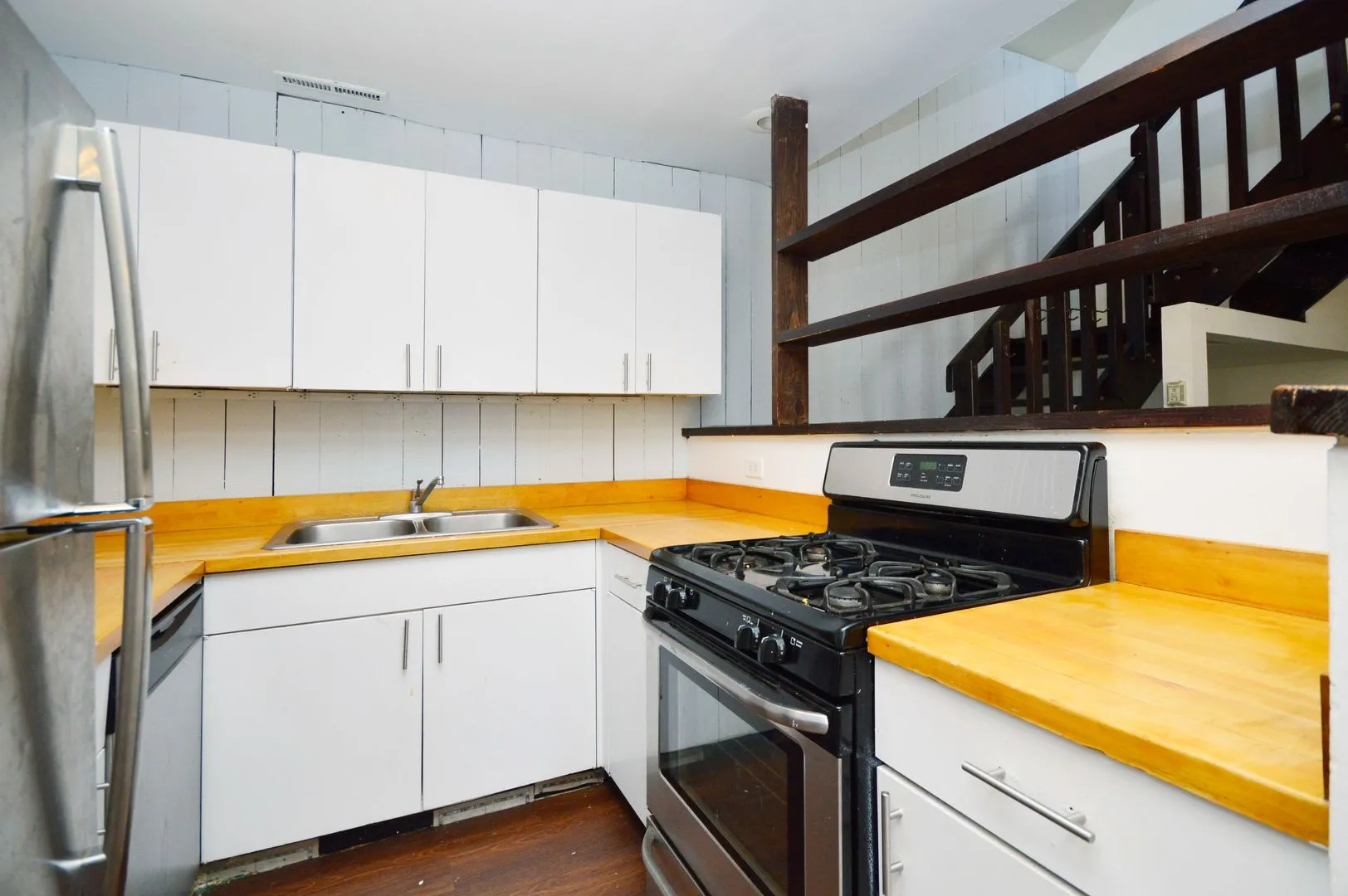 888 W Lill Ave, , 60614, USA 60614-unit#2F-Chicago-IL