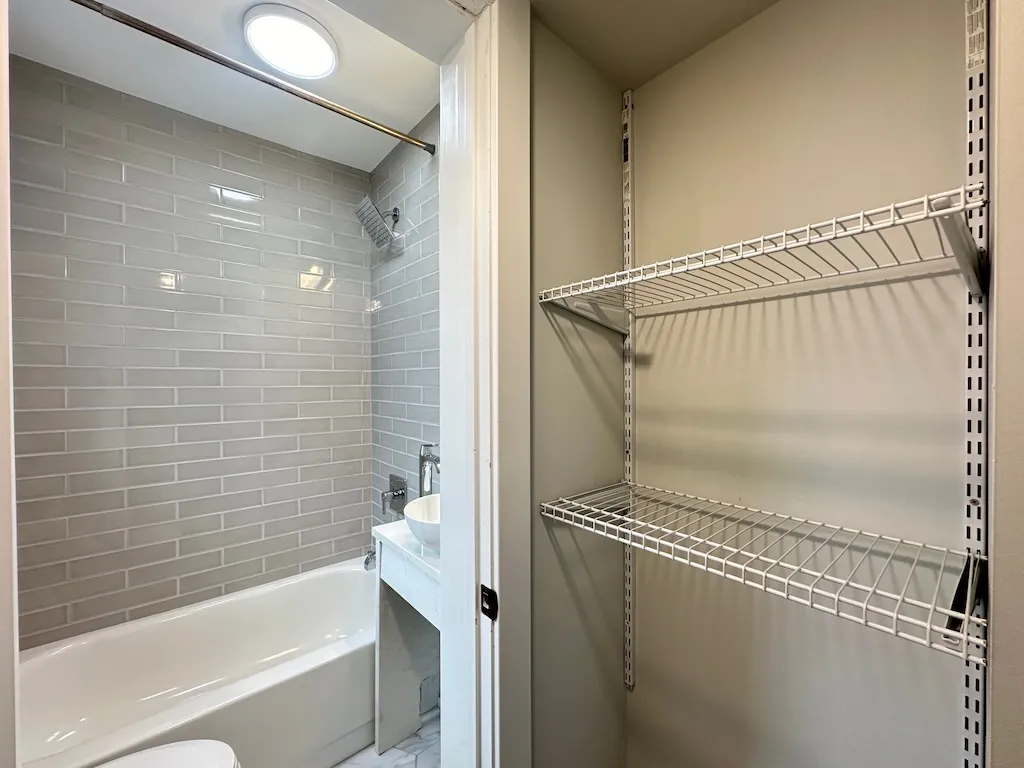 505 W Belmont Ave, ,  60657, USA 60657-unit#3i-Chicago-IL
