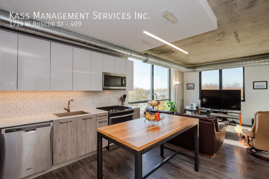 1714 W Roscoe St, , 60657, USA 60657-unit#409-Chicago-IL