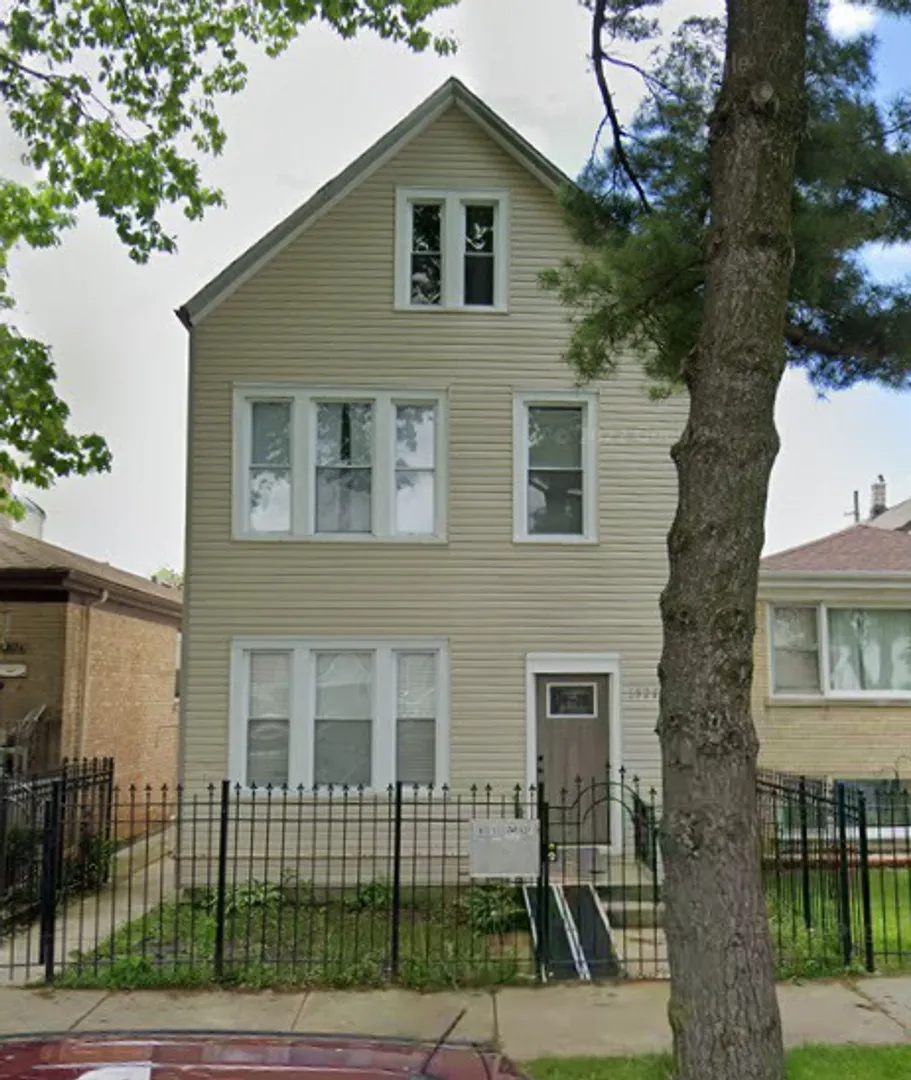 2526 N Lotus Ave, , 60639, USA 60639-unit#2R-Chicago-IL
