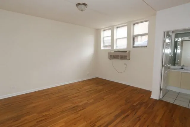 917 W Dakin St, , 60613, USA 60613-unit#110-Chicago-IL