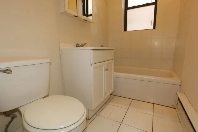 3720 N Pine Grove Ave, , 60613, USA 60613-unit#1E-Chicago-IL