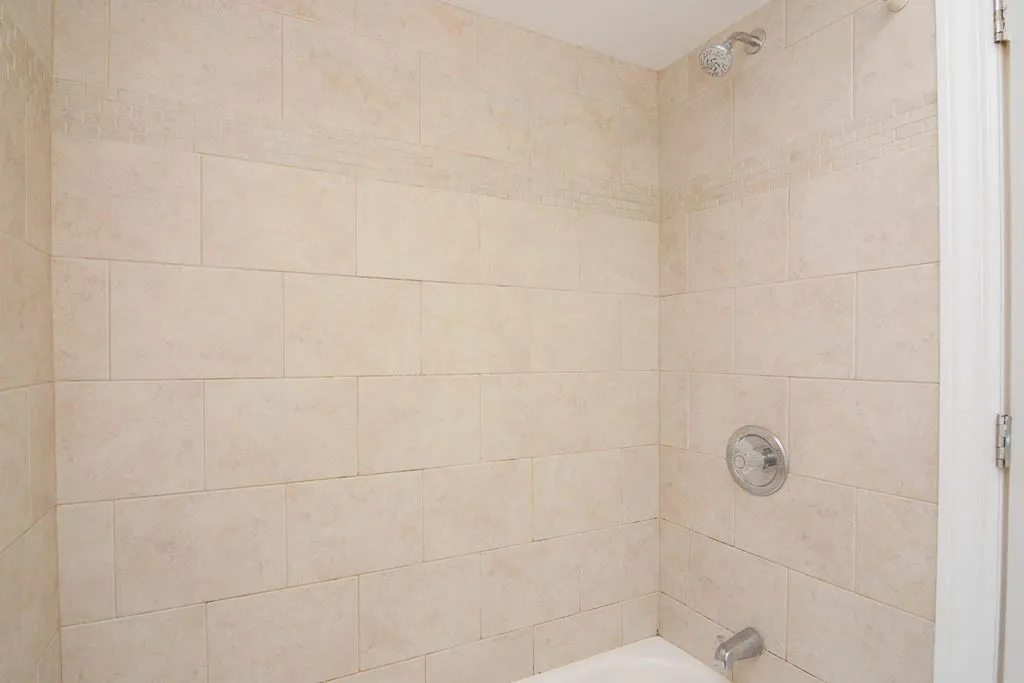 837 W Wolfram St, ,  60657, USA 60657-unit#308-Chicago-IL