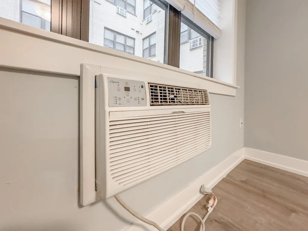 445 W Barry Ave, , 60657, USA 60657-unit#216-Chicago-IL