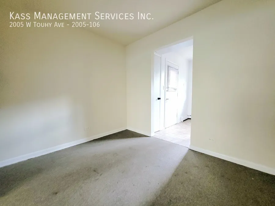 2001 W Touhy Ave, ,  60645, USA 60645-unit#2005-106-Chicago-IL