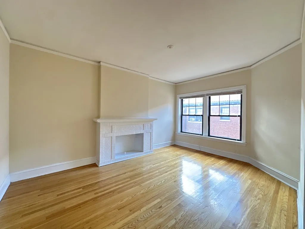 1307 Oak Ave, Evanston,  60201, USA 60201-unit#3W-Chicago-IL