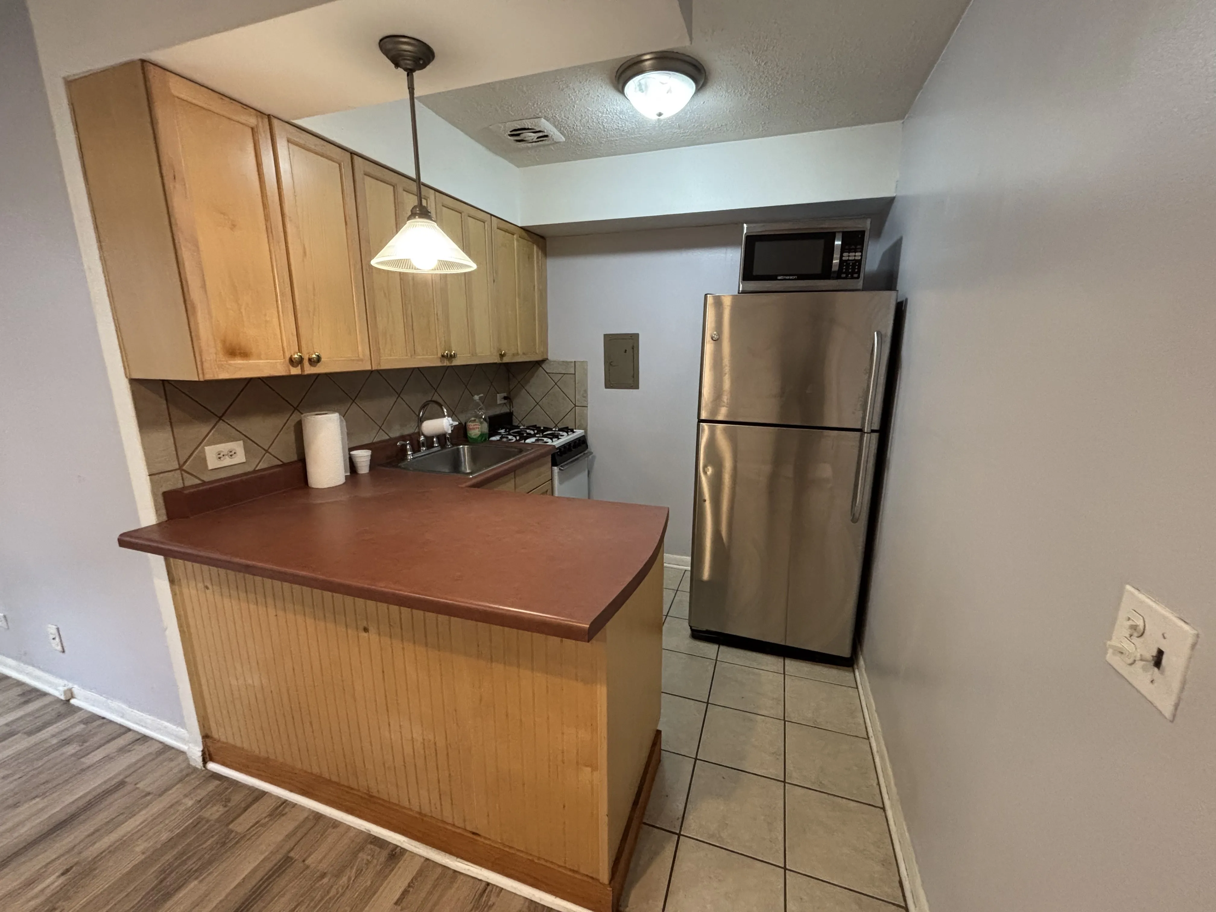 1060 W Hollywood Ave, , 60660, USA 60660-unit#206-Chicago-IL