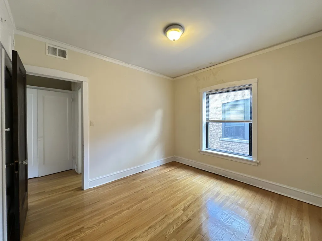 1307 Oak Ave, Evanston,  60201, USA 60201-unit#3W-Chicago-IL