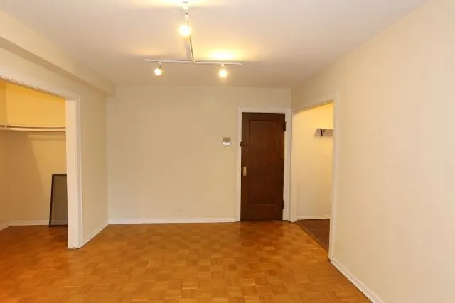 739 W Belmont Ave, ,  60657, USA 60657-unit#507-Chicago-IL