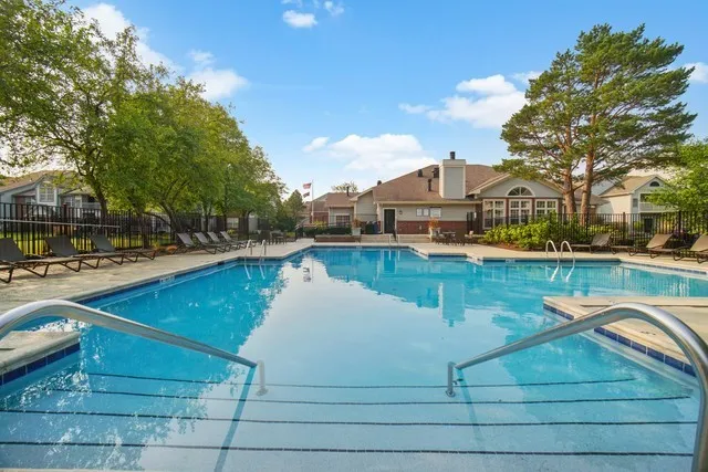 8 Sterling Cir, ,  60189, USA 60189-unit#8-Wheaton-IL