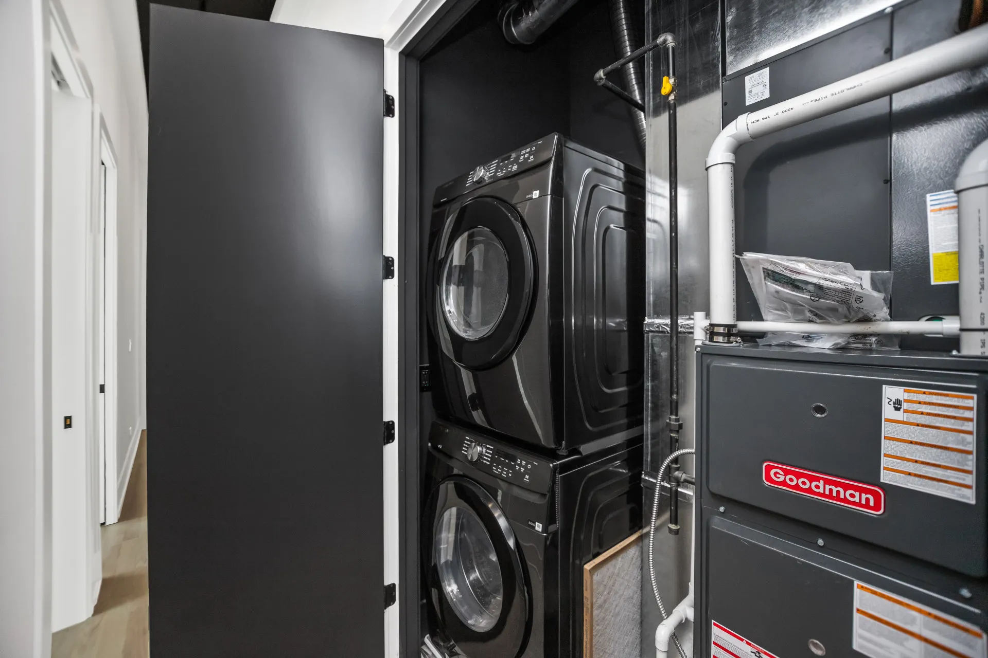 6556 S Minerva Ave, ,  60637, USA 60637-unit#4S-Chicago-IL