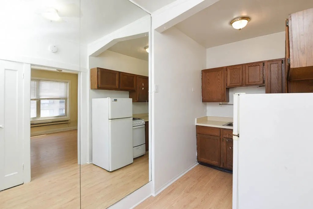 511 W Melrose St, ,  60657, USA 60657-unit#412-Chicago-IL