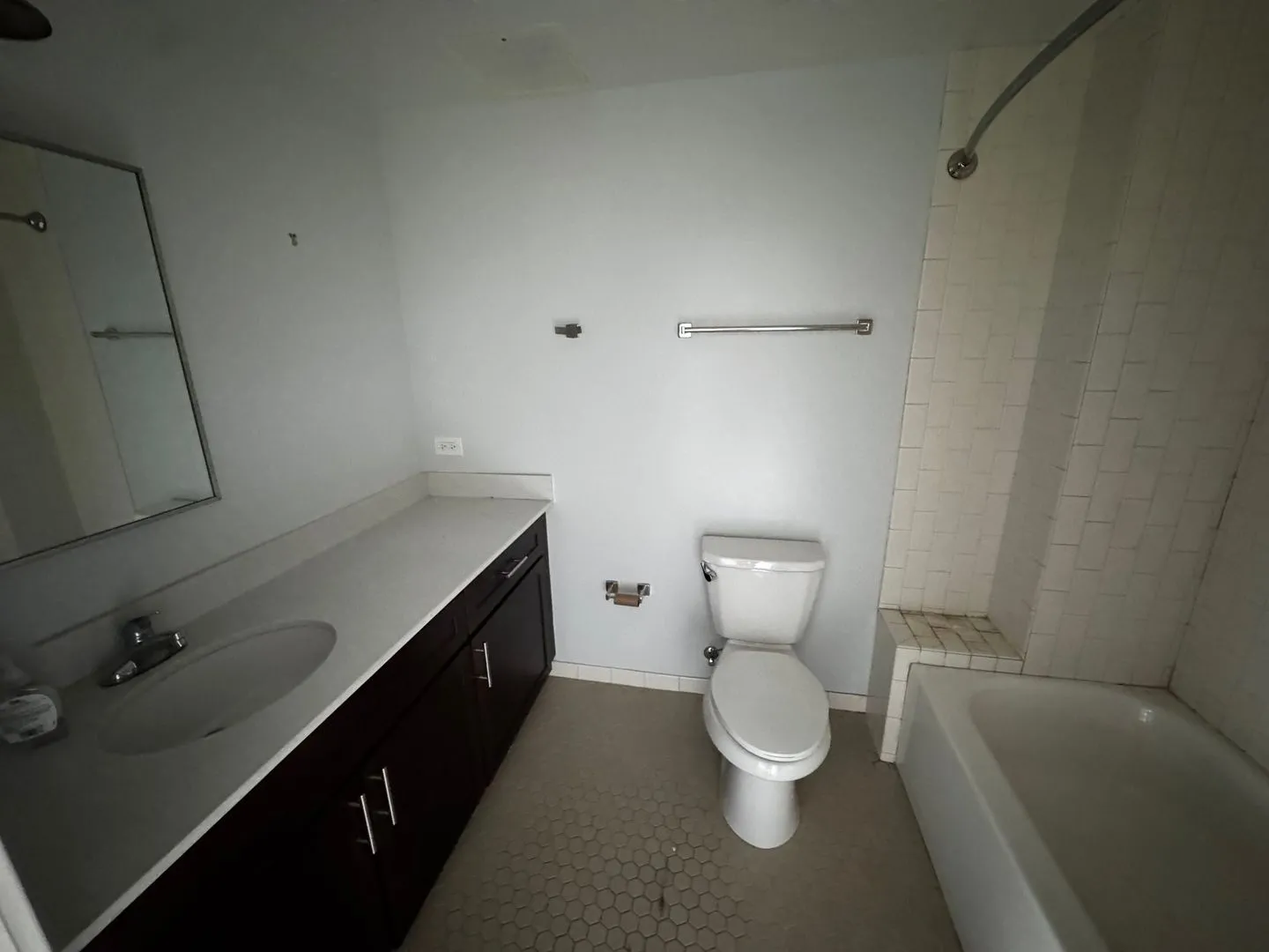 1323 W Morse Ave, ,  60626, USA 60626-unit#402-Chicago-IL