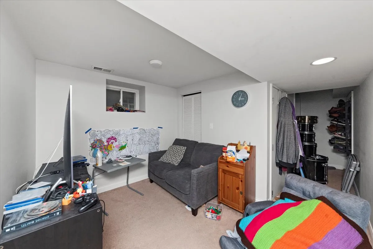 2341 W Montana St, ,  60647, USA 60647-unit#1F-Chicago-IL