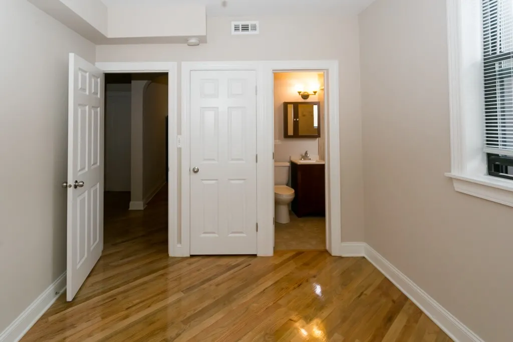 896 Green Bay Rd, , 60093, USA 60093-unit#A09-Winnetka-IL