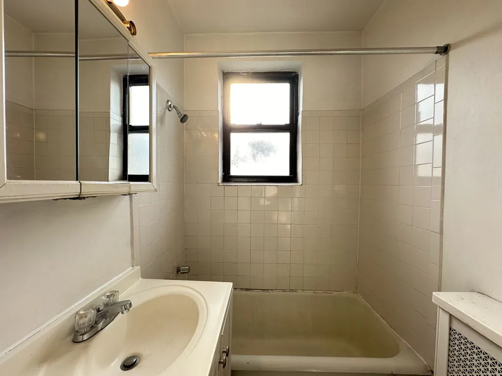 739 W Belmont Ave, , 60657, USA 60657-unit#515-Chicago-IL