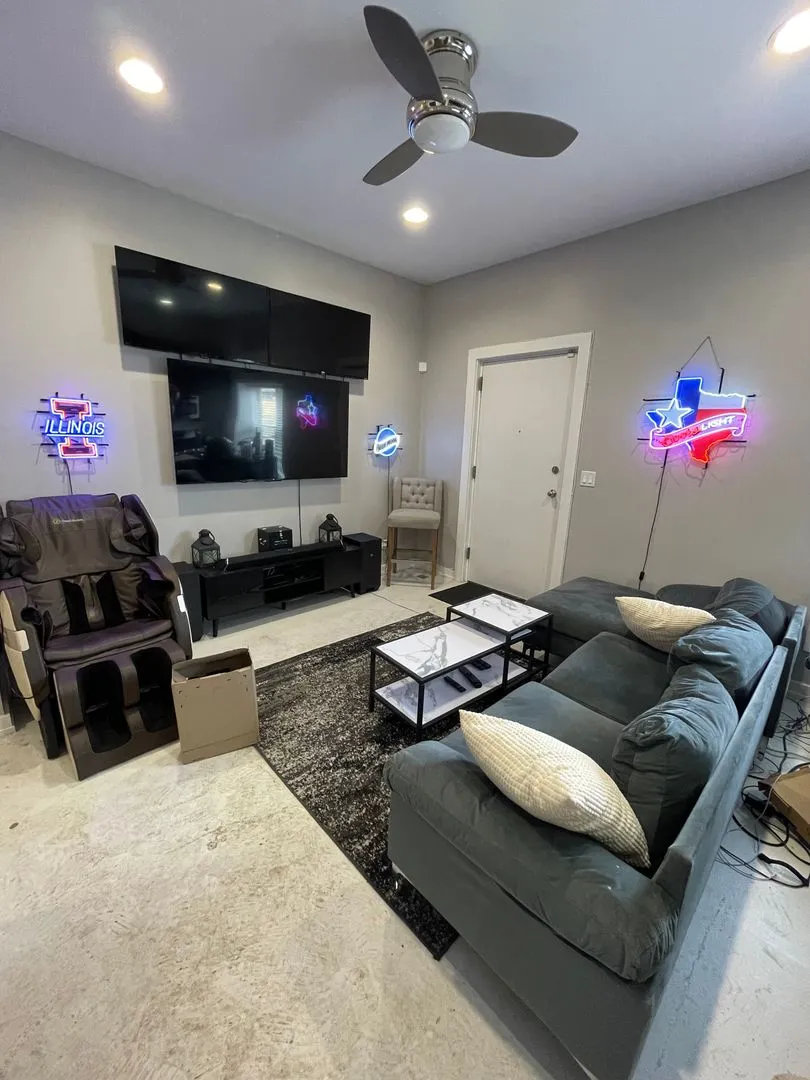 4018 N Kenmore Ave, ,  60613, USA 60613-unit#1NW-Chicago-IL