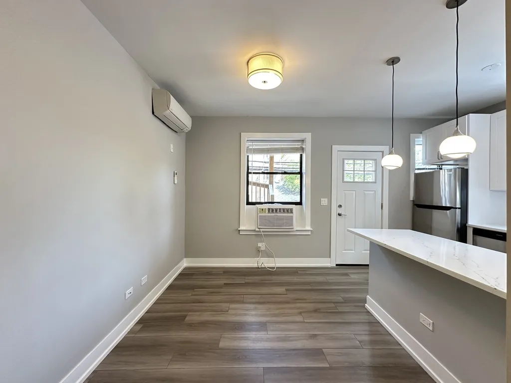 3937 N Janssen Ave, ,  60613, USA 60613-unit#1E-Chicago-IL