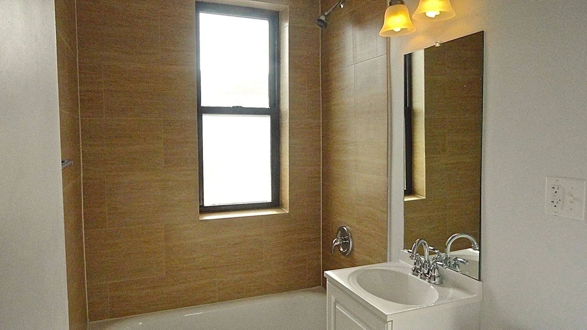 339 Howard St, , 60202, USA 60202-unit#302-Evanston-IL