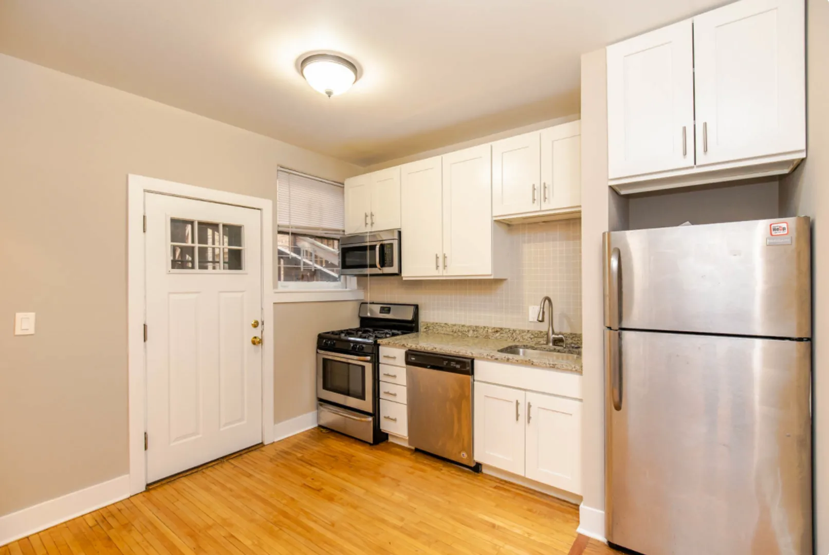 1337 W Touhy Ave, ,  60626, USA 60626-unit#3N-Chicago-IL