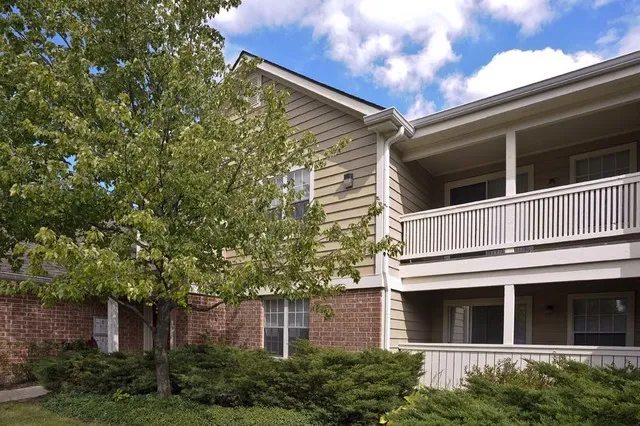 1621 Buttonwood Cir, , 60173, USA 60173-unit#1621-Schaumburg-IL