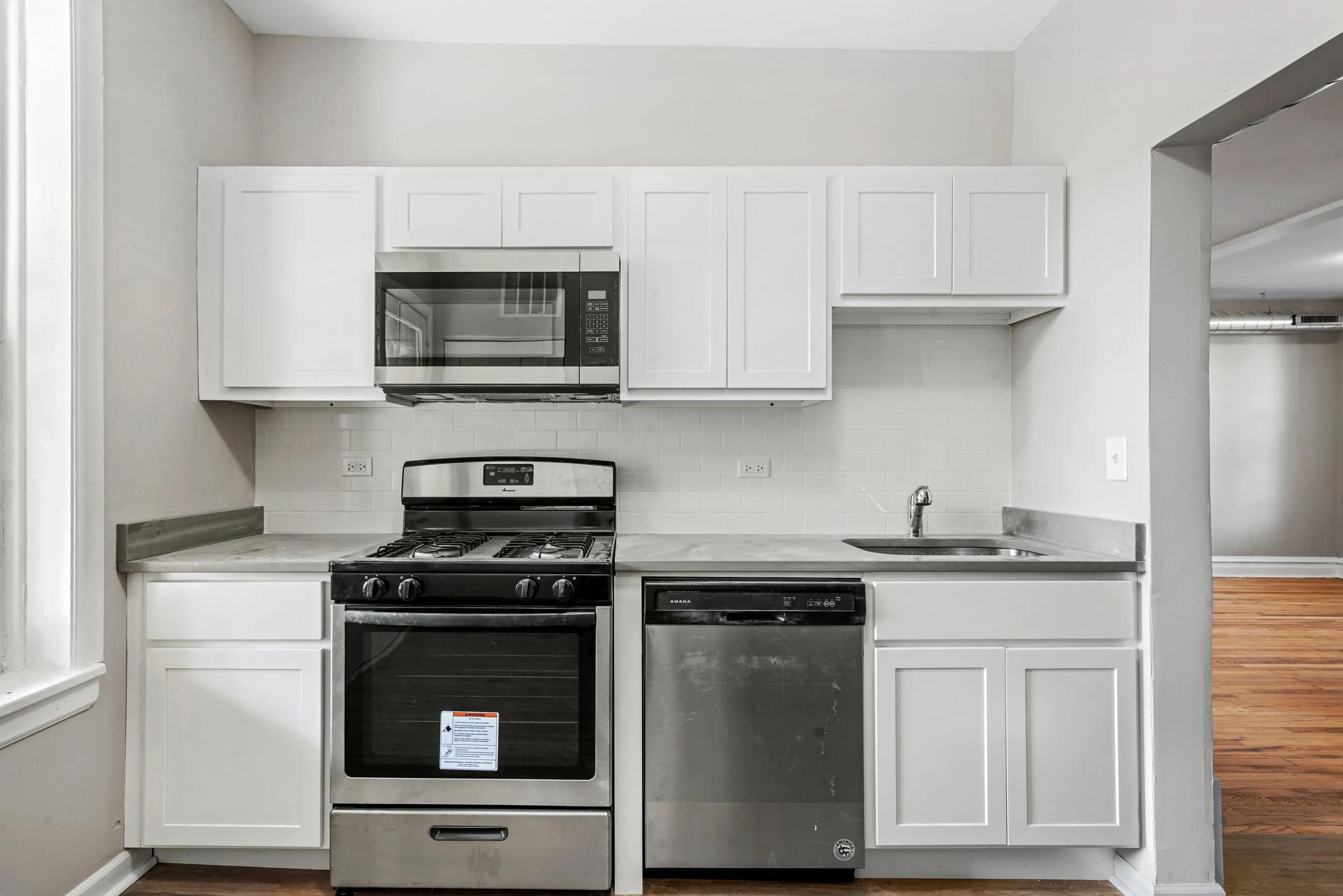 2253-57 S Oakley Apartments