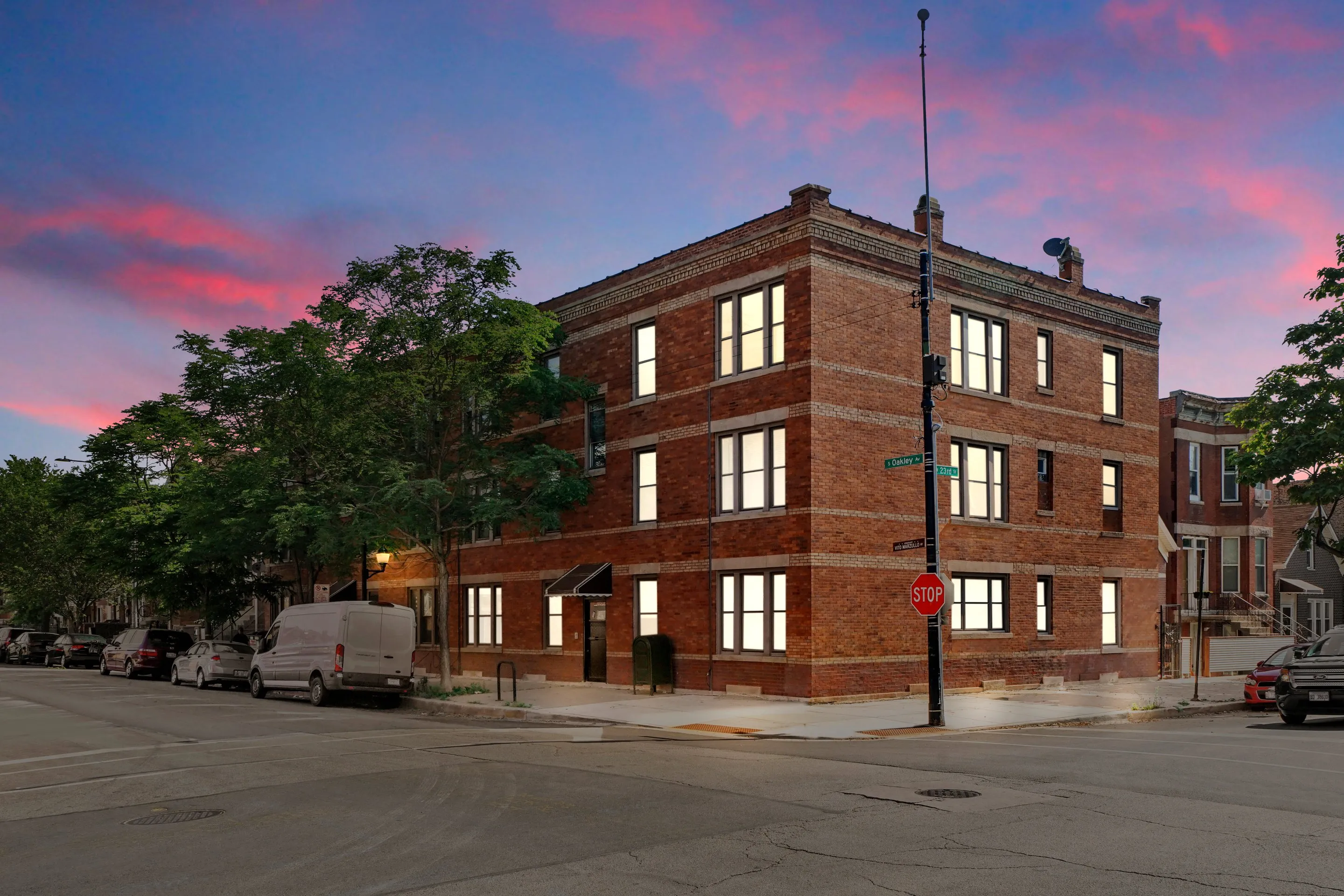 2253-57 S Oakley Apartments