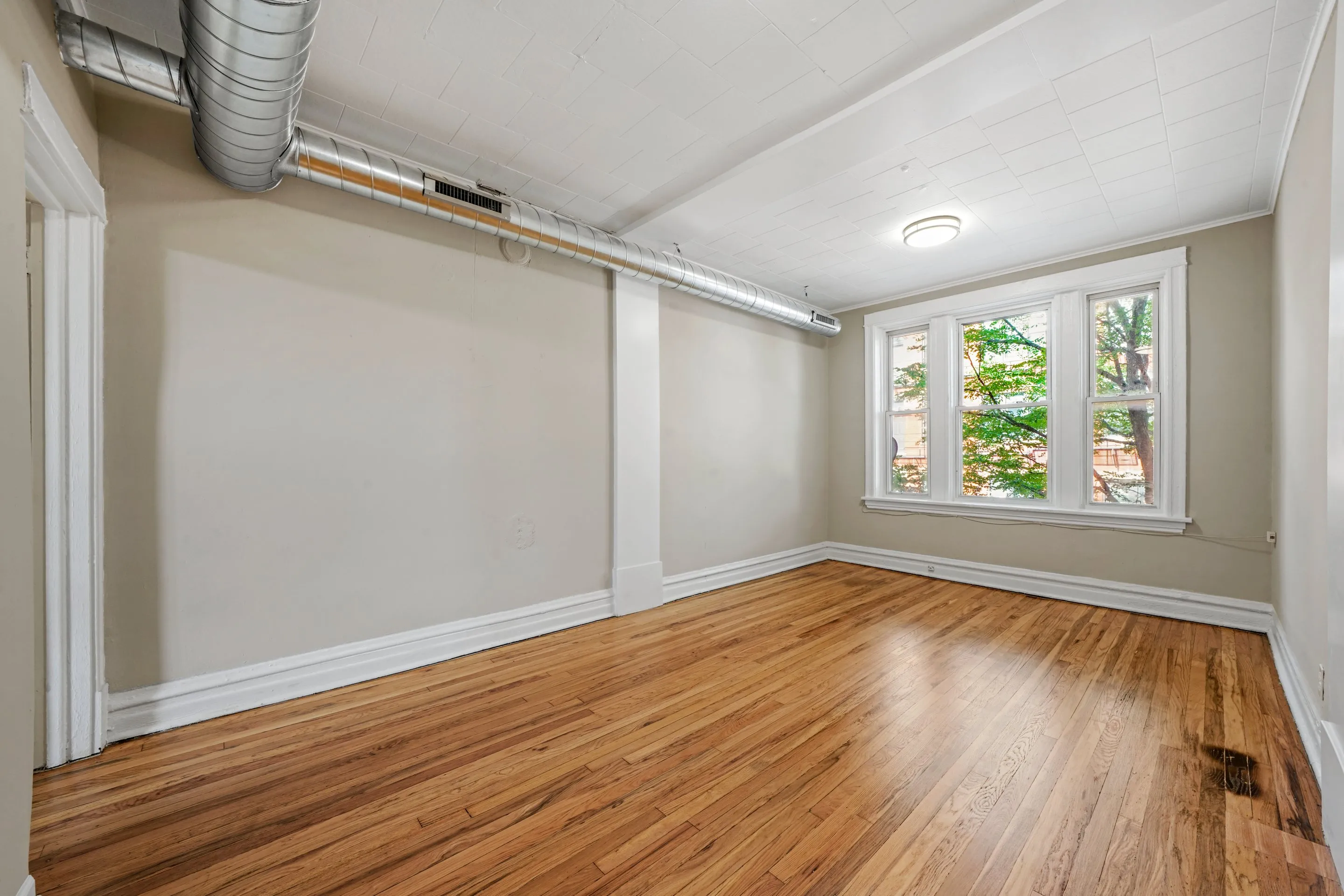 2253-57 S Oakley Apartments