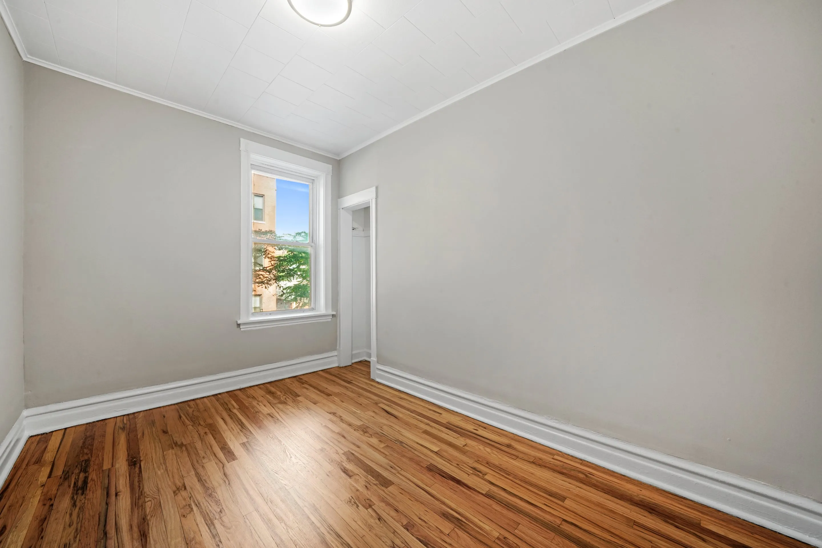 2253-57 S Oakley Apartments