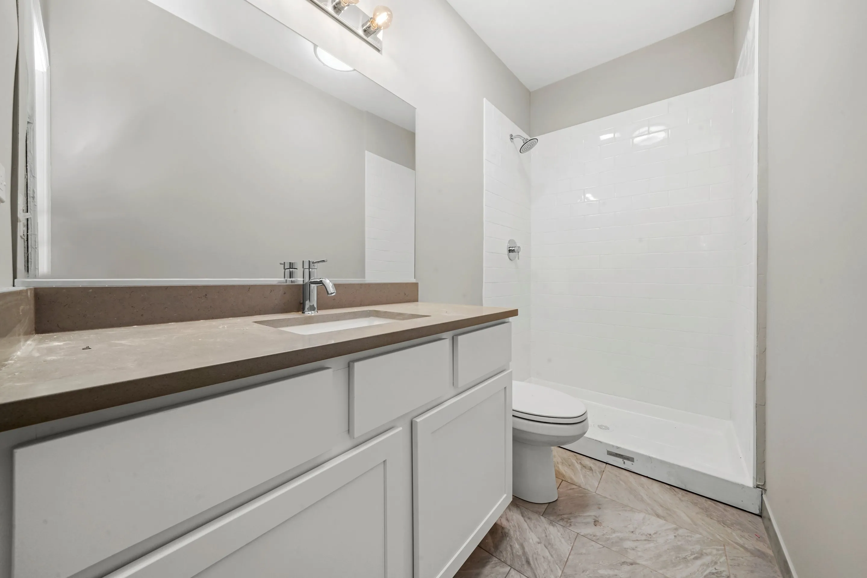 2253-57 S Oakley Apartments