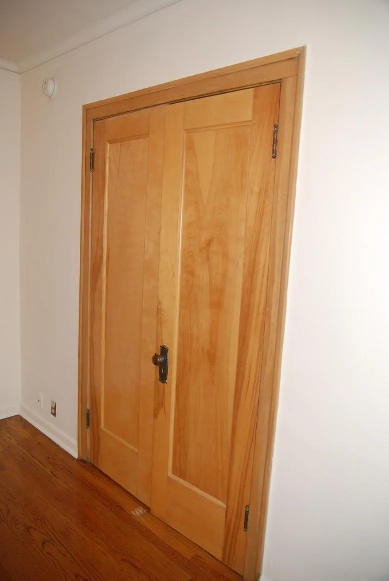 644 West Surf Apartments