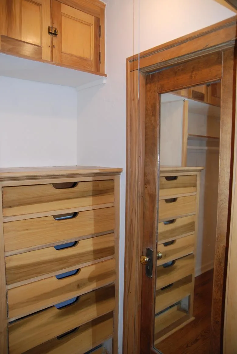 644 West Surf Apartments