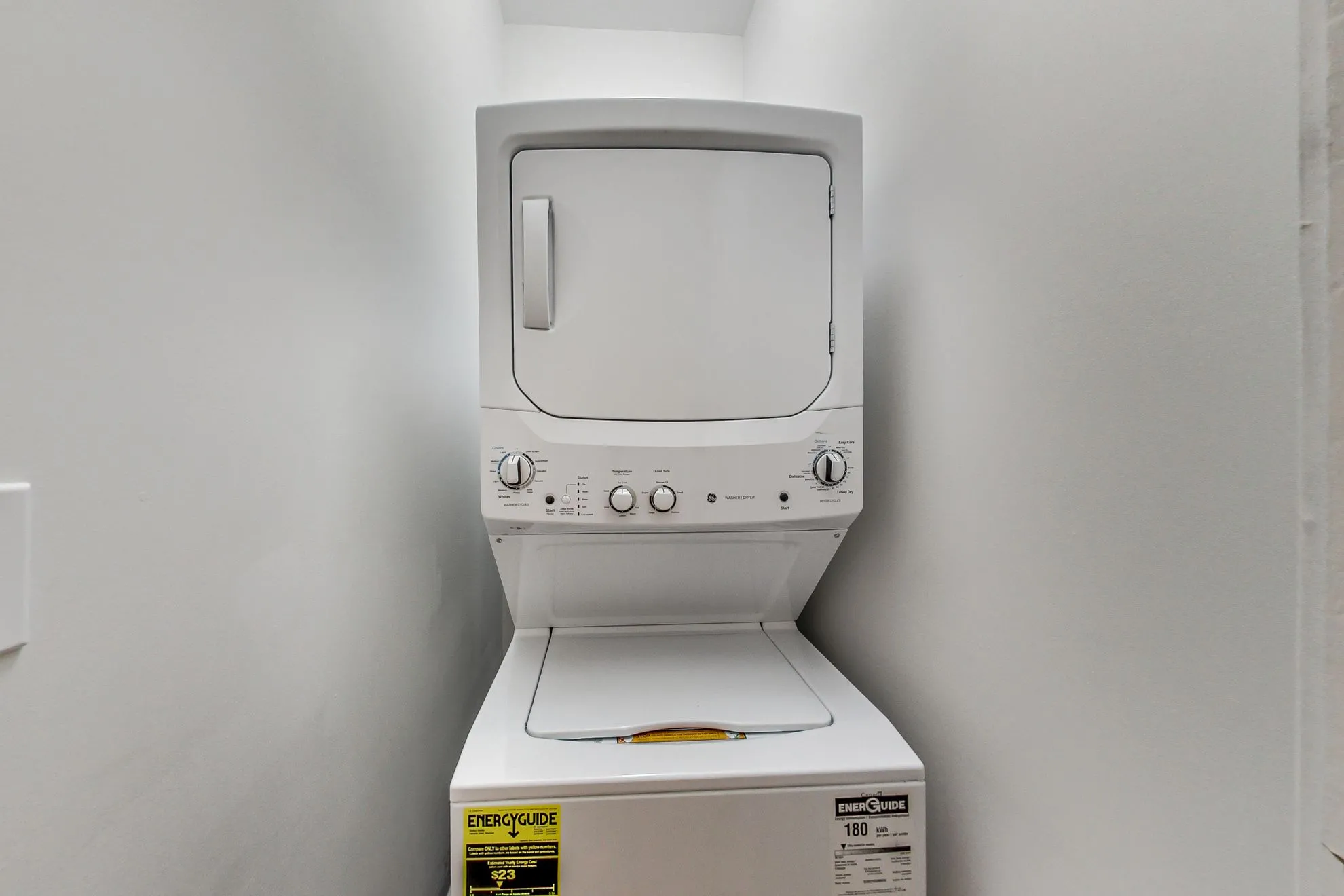 Wrigleyville Flats Apartments