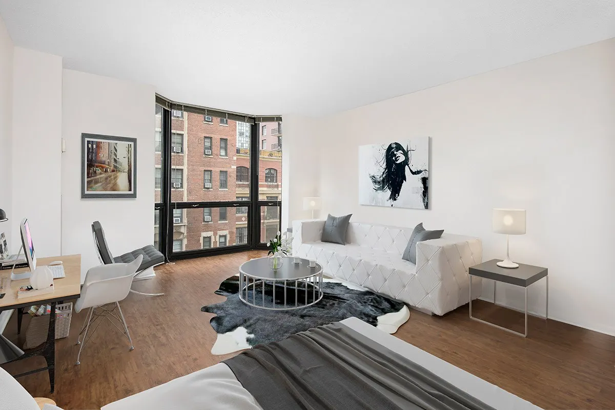 1111 North Dearborn Apartments in River. North, Chicago